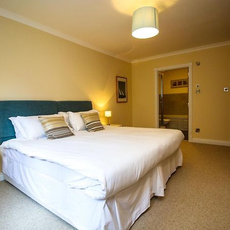 Turnberry Apartments Oda fotoğraf