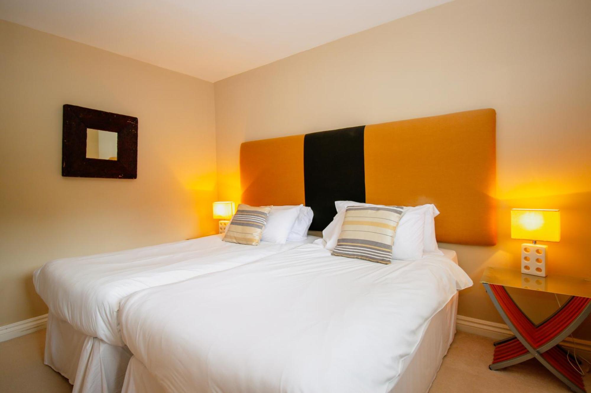 Turnberry Apartments Oda fotoğraf